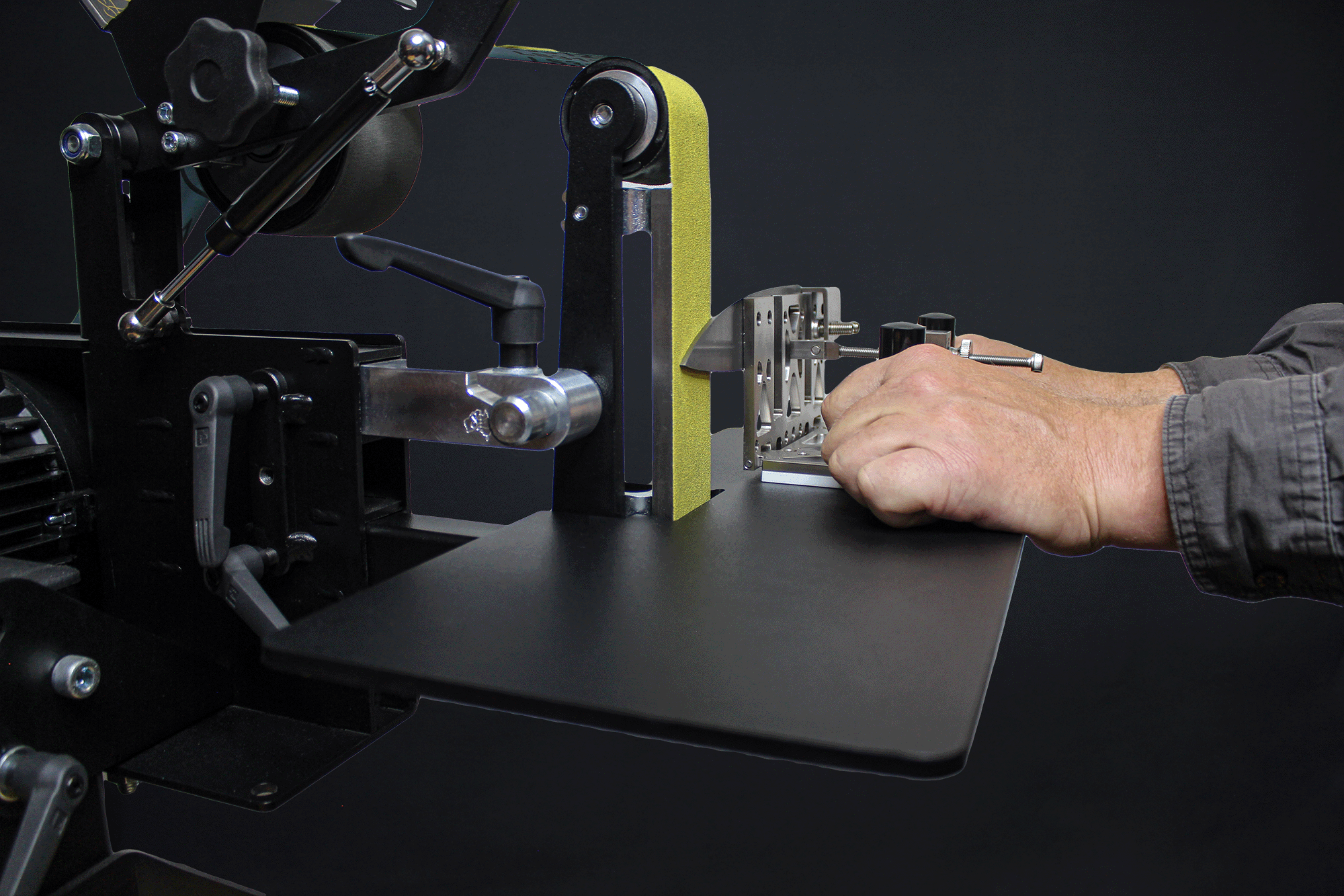 Over sized rest for Shop Mate 2x48 and Shop Master 2x72 belt grinder linisher great for using bevel jigs and grinding large work pieces  Edit alt text